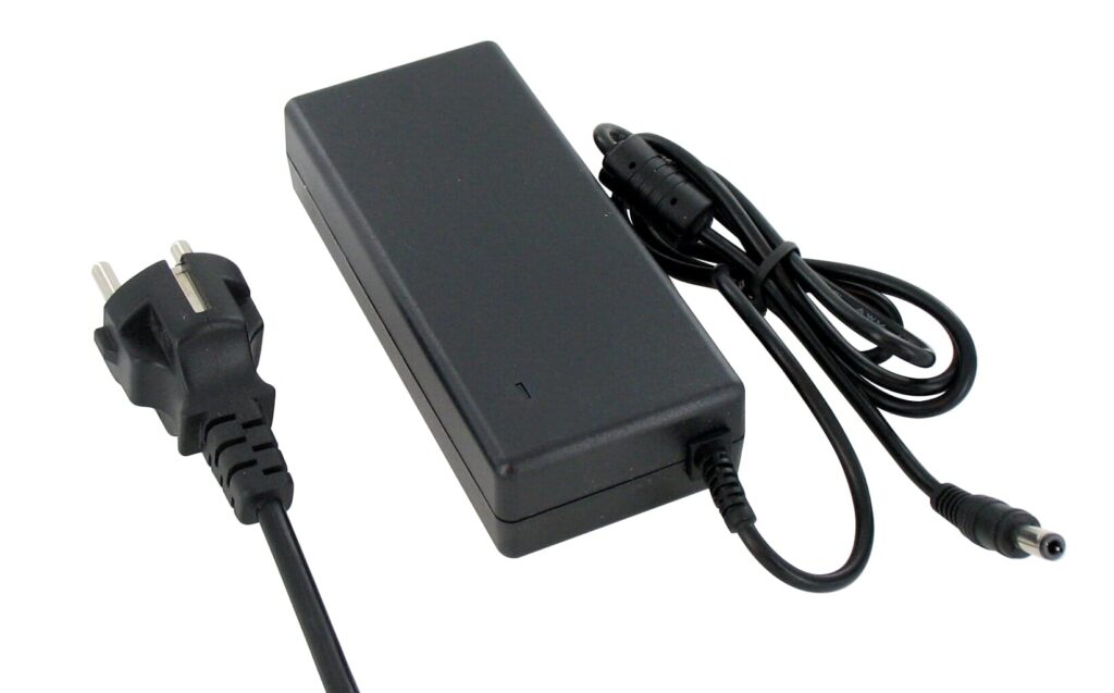 Laptop AC Adapter 90W (BLA020040)