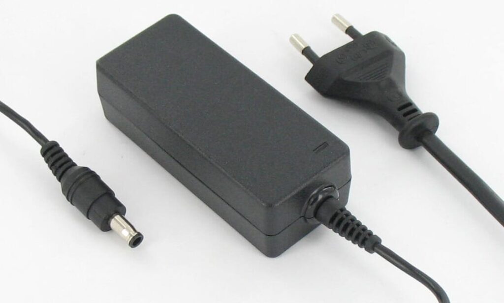 Netbook AC Adapter 40W (BNE020005)